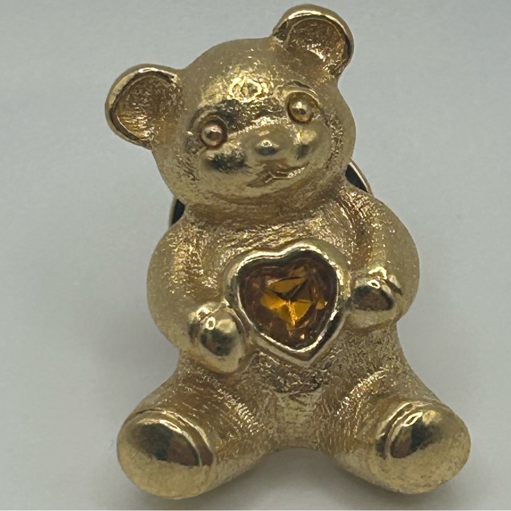 AVON VTG Gold-Tone Teddy Bear lapel Pin with Heart-Shaped Birthstone (November)